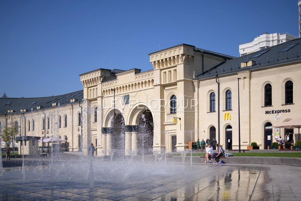 Князів Острозьких вул. (Московська), 8