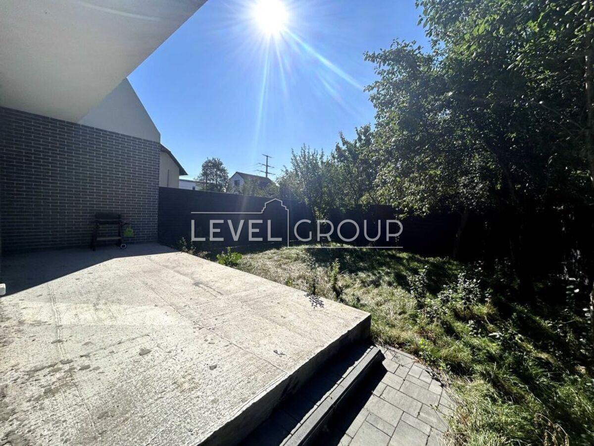 52nd Sadova Street, 14