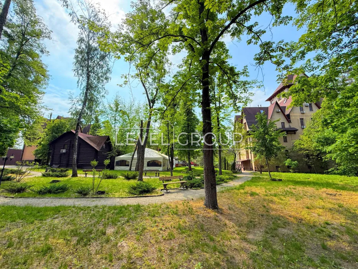 Берестейське шосе (Брест-Литовське), 8-а