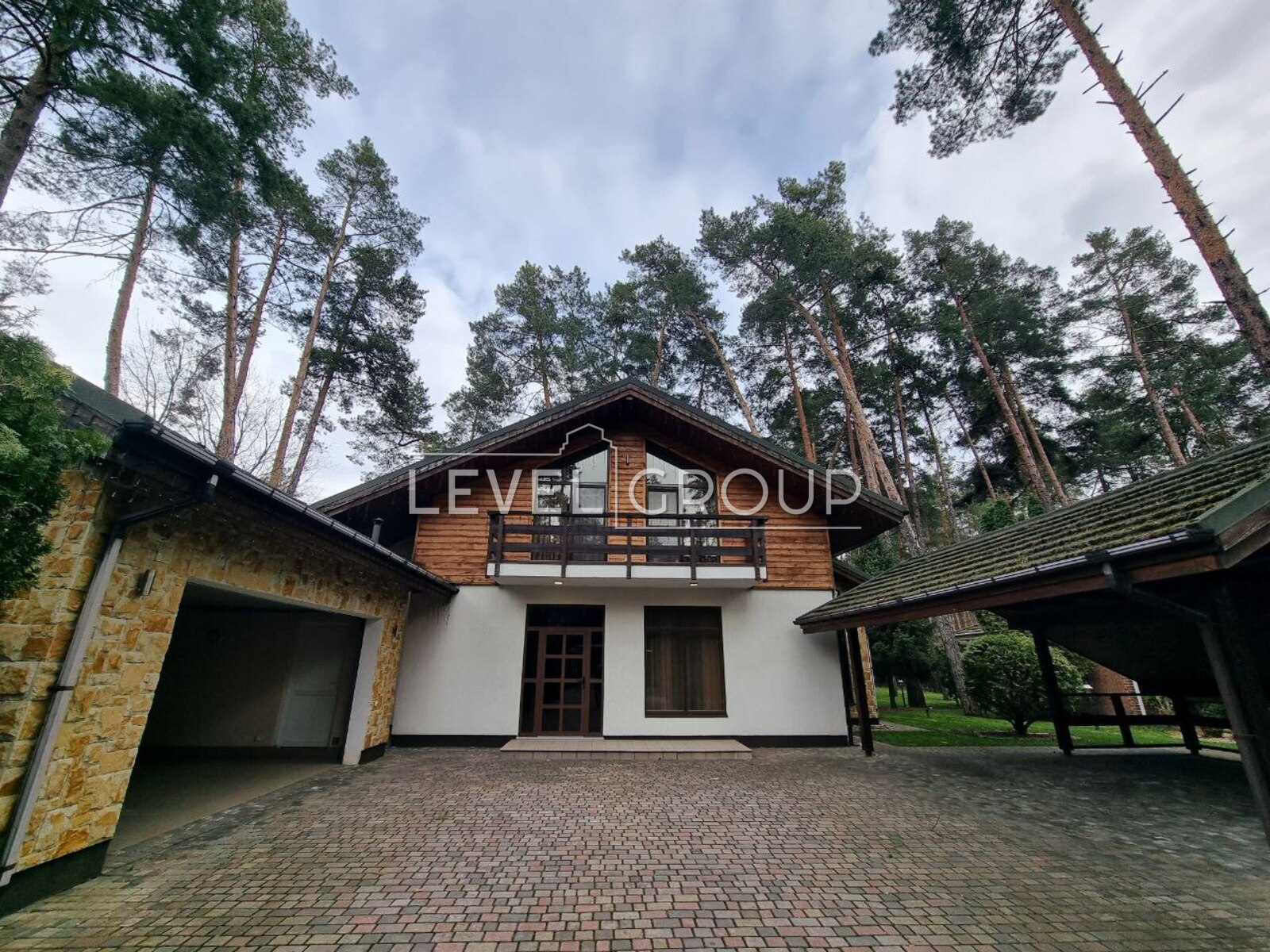 Плютовська, 2