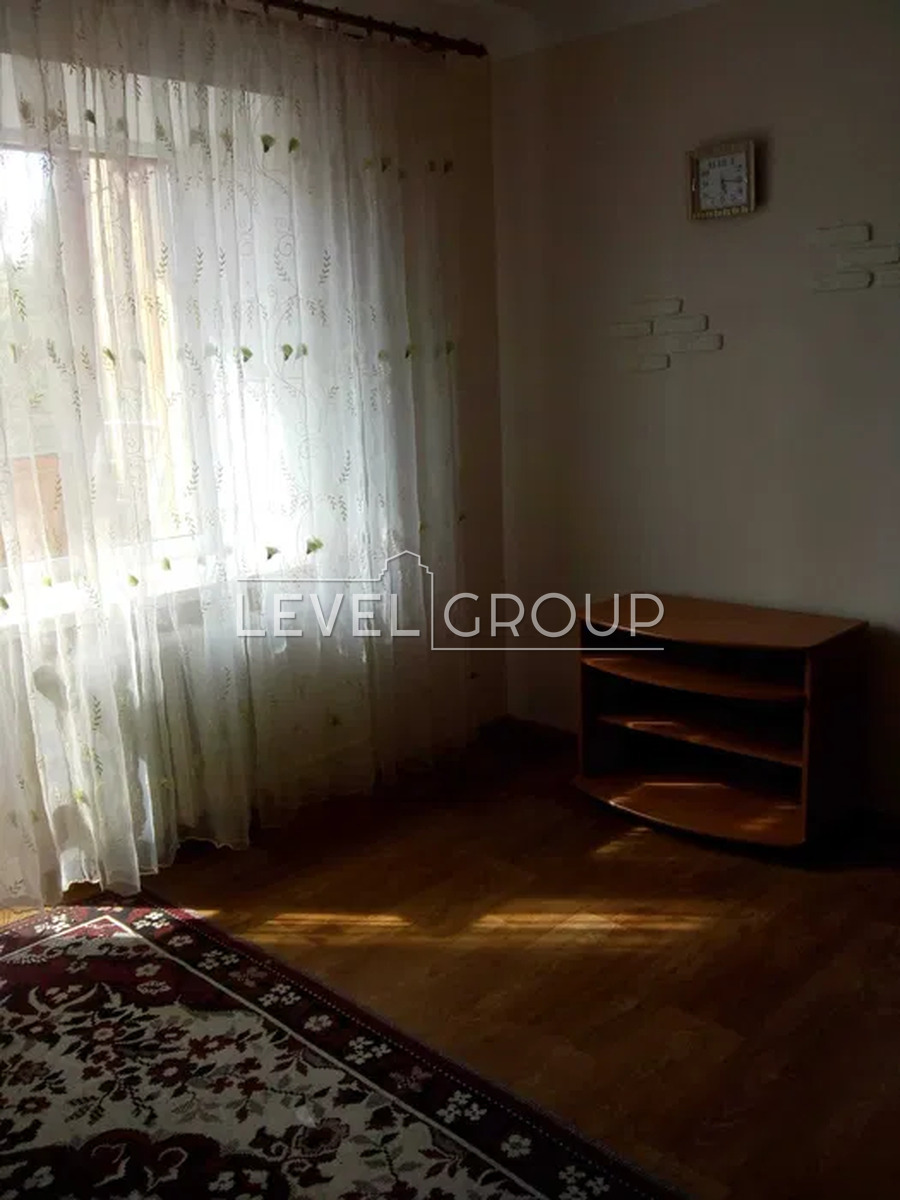 Олени Теліги вул., 35д
