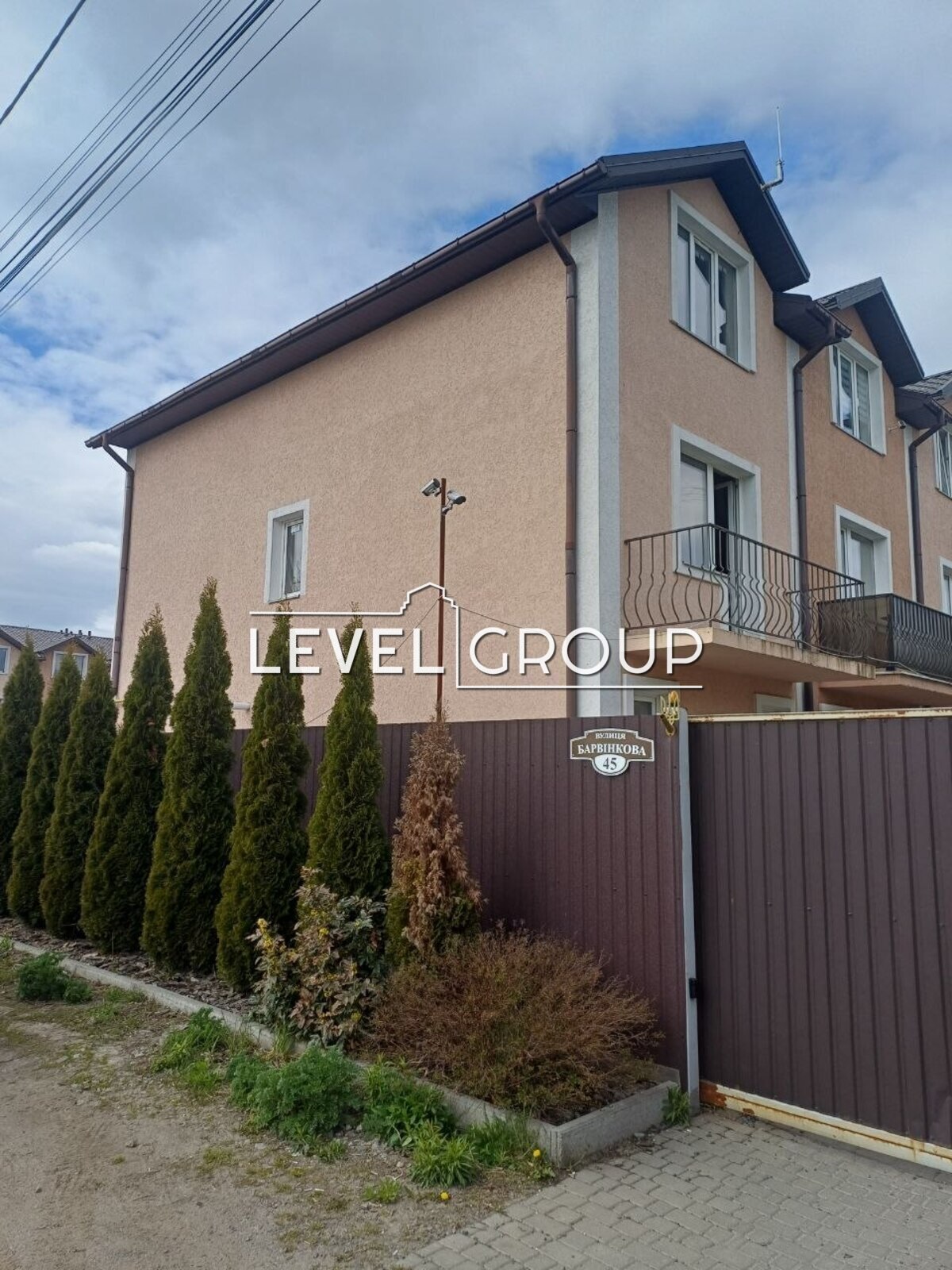 Barvinkova St., 45