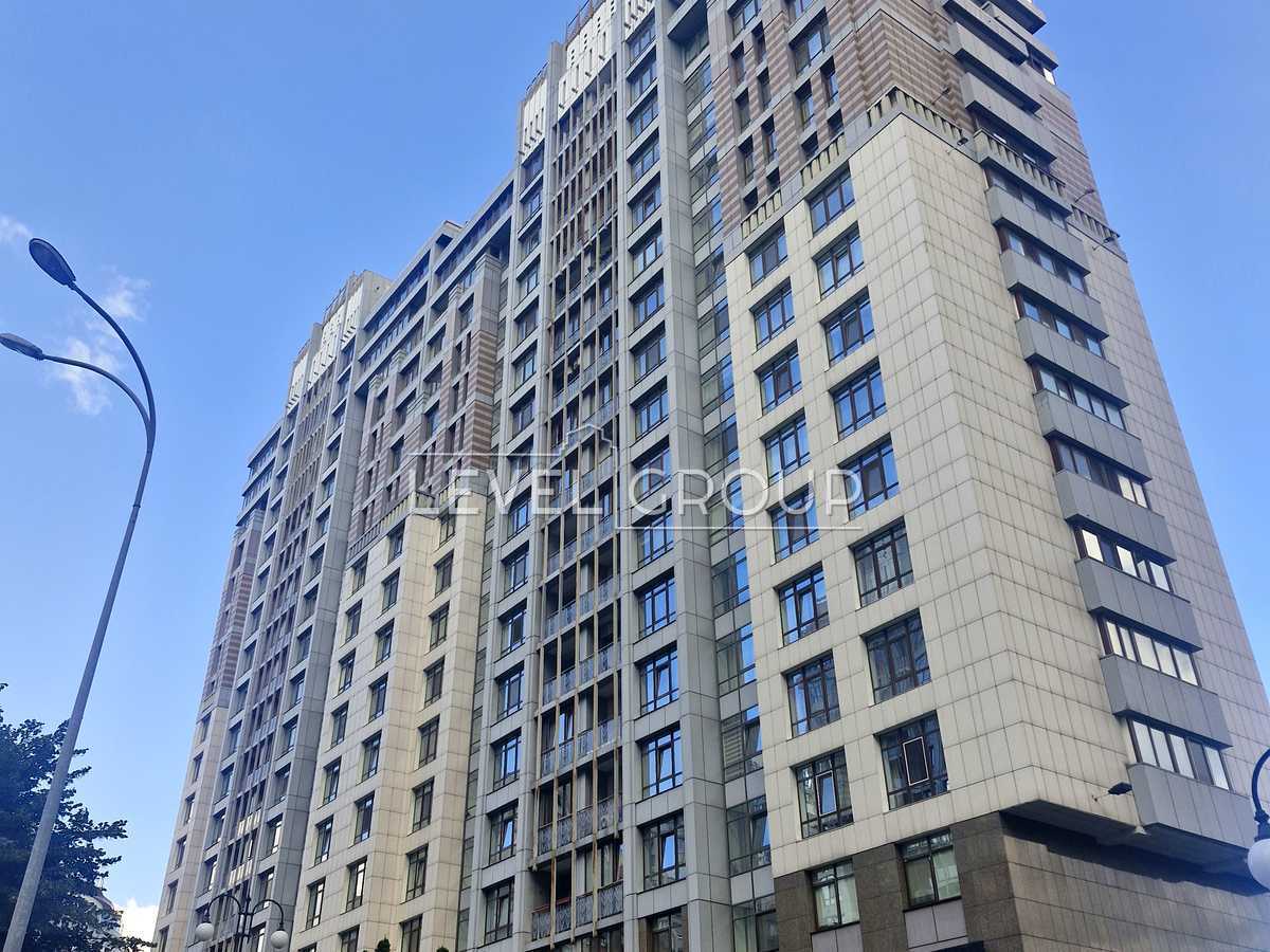 Andriy Verkhoglyad St. (Mykhayla Dragomirova), 3