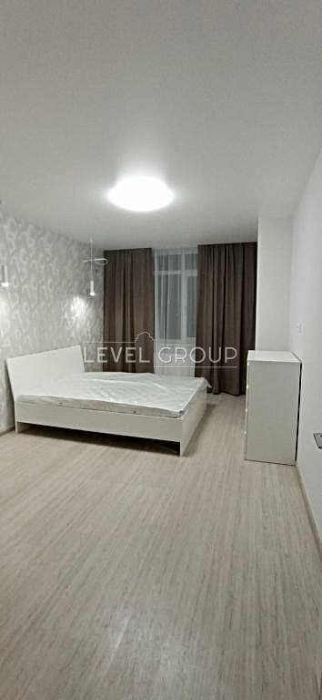 Heroes of the Heavenly Hundred Avenue, 38