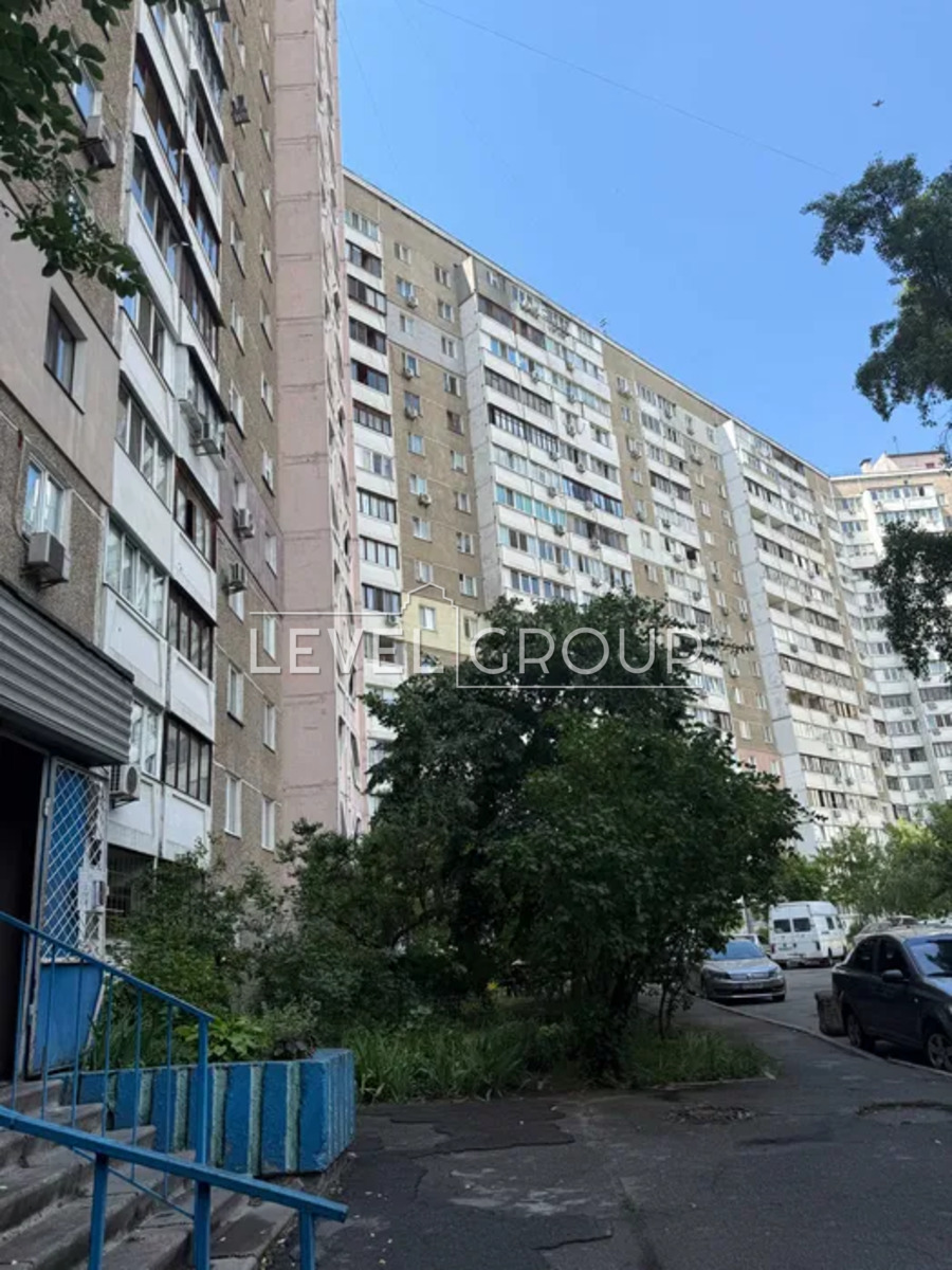 Петра Григоренка просп., 29