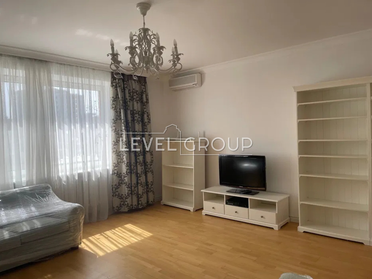 Олександра Кониського вул. (Тургенєвська), 52-58
