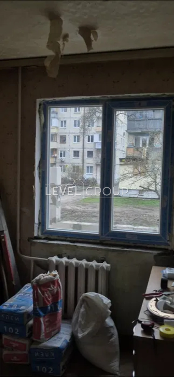 Академіка Стражеска вул., 9