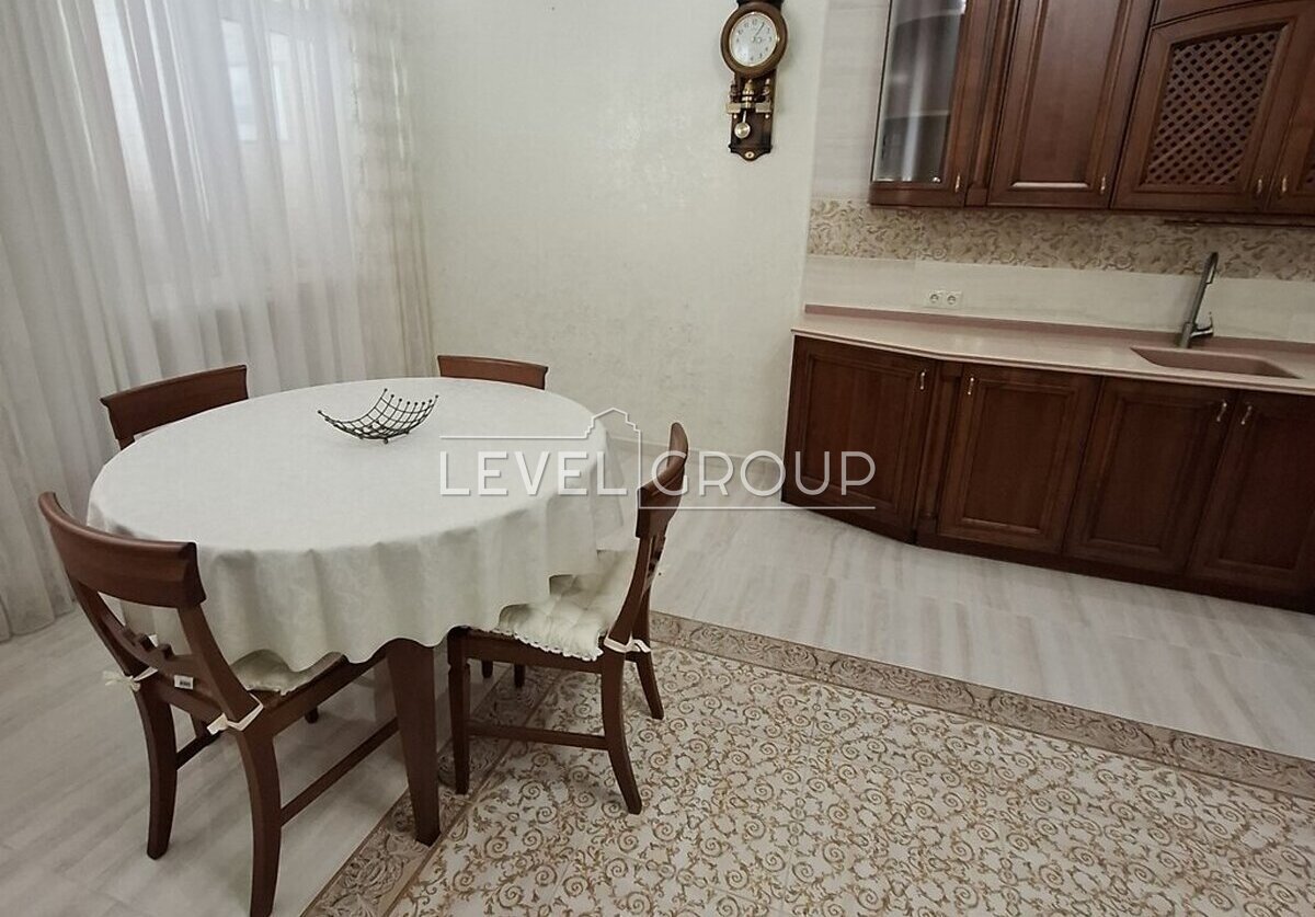 Yevhen Konovalets St. (Shchorsa), 44A