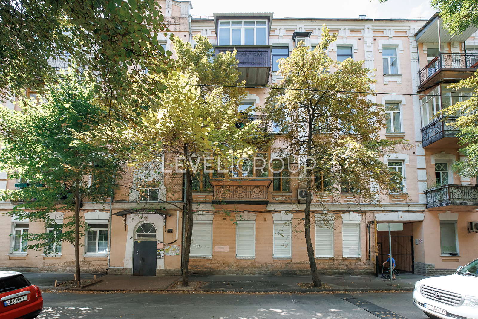 Levandovskaya St. (Anishchenko), 8