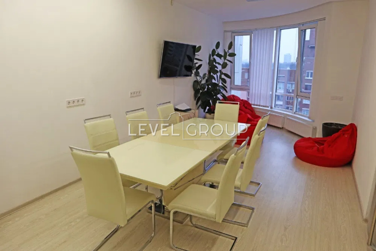 Antonovych St. (Gorky), 131