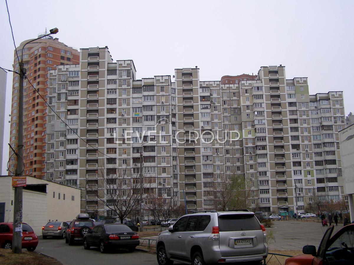 Срібнокільська вул., 8а