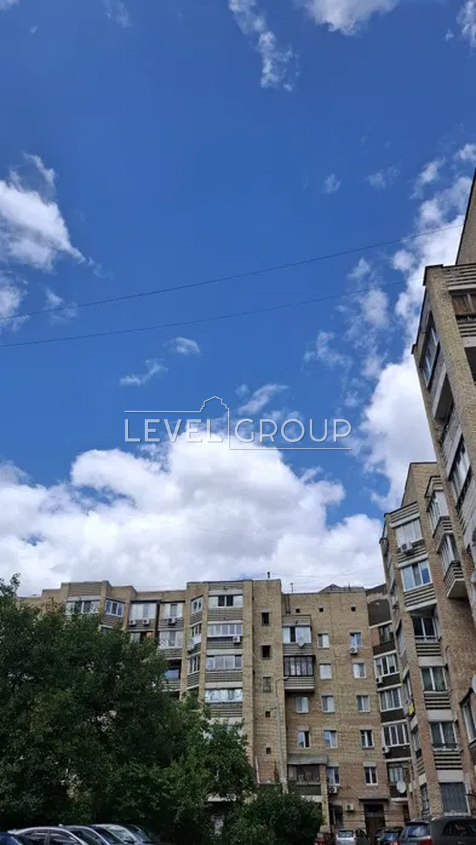 Obolonska St., 47