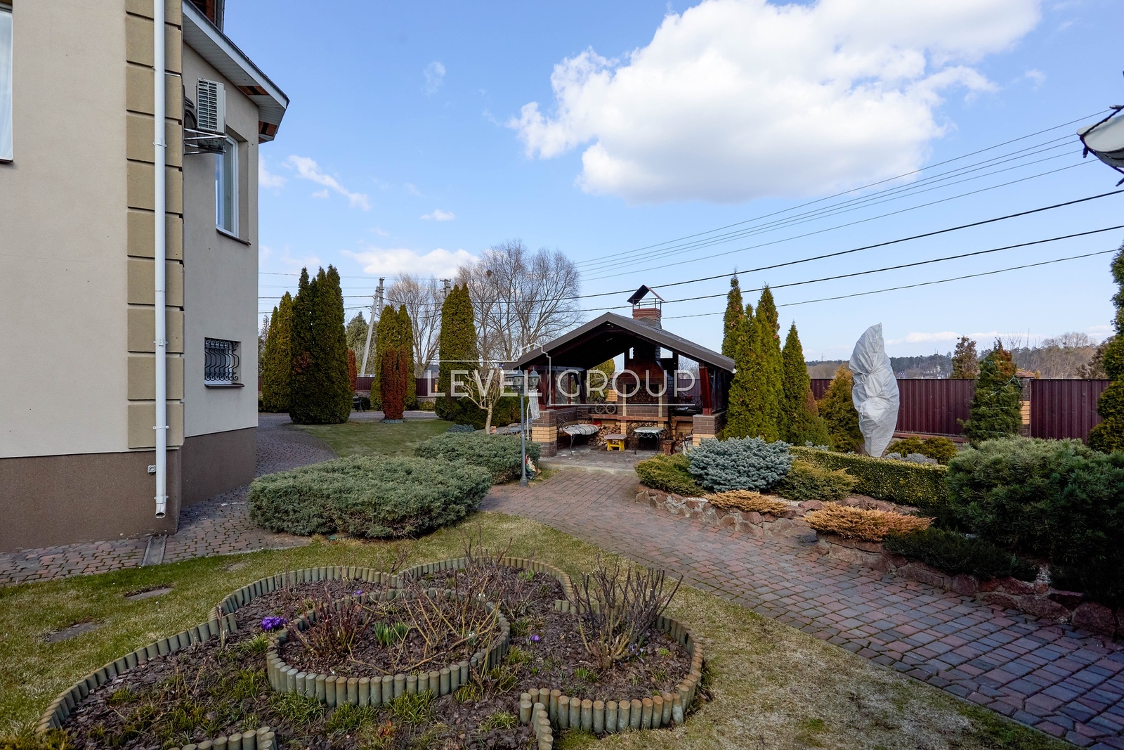 Ірпінська вул., 32