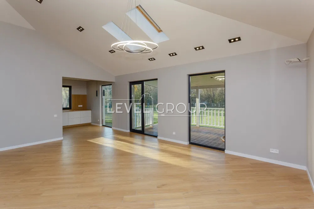 Підгірна вул.