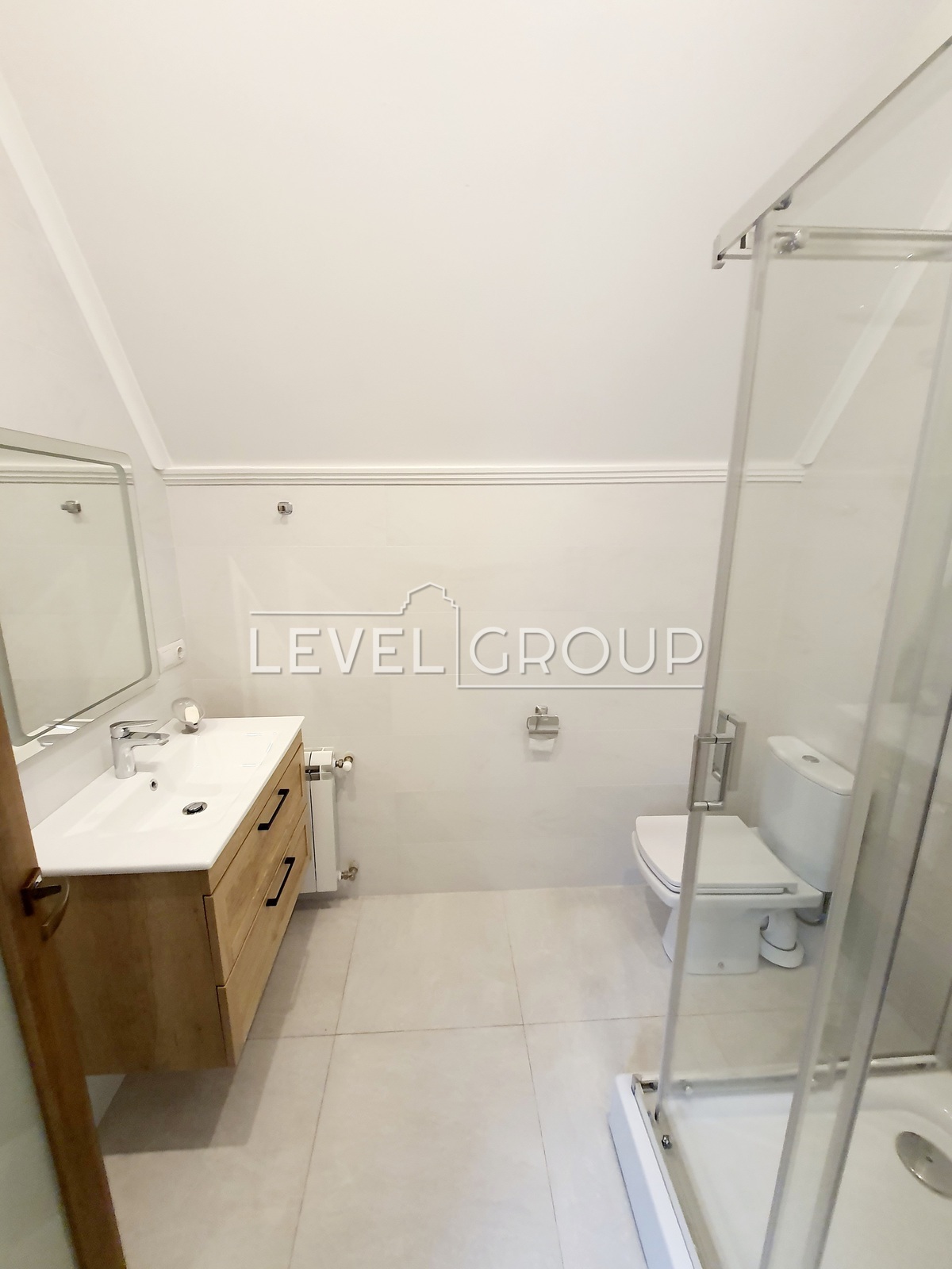 Соловяненка, 125