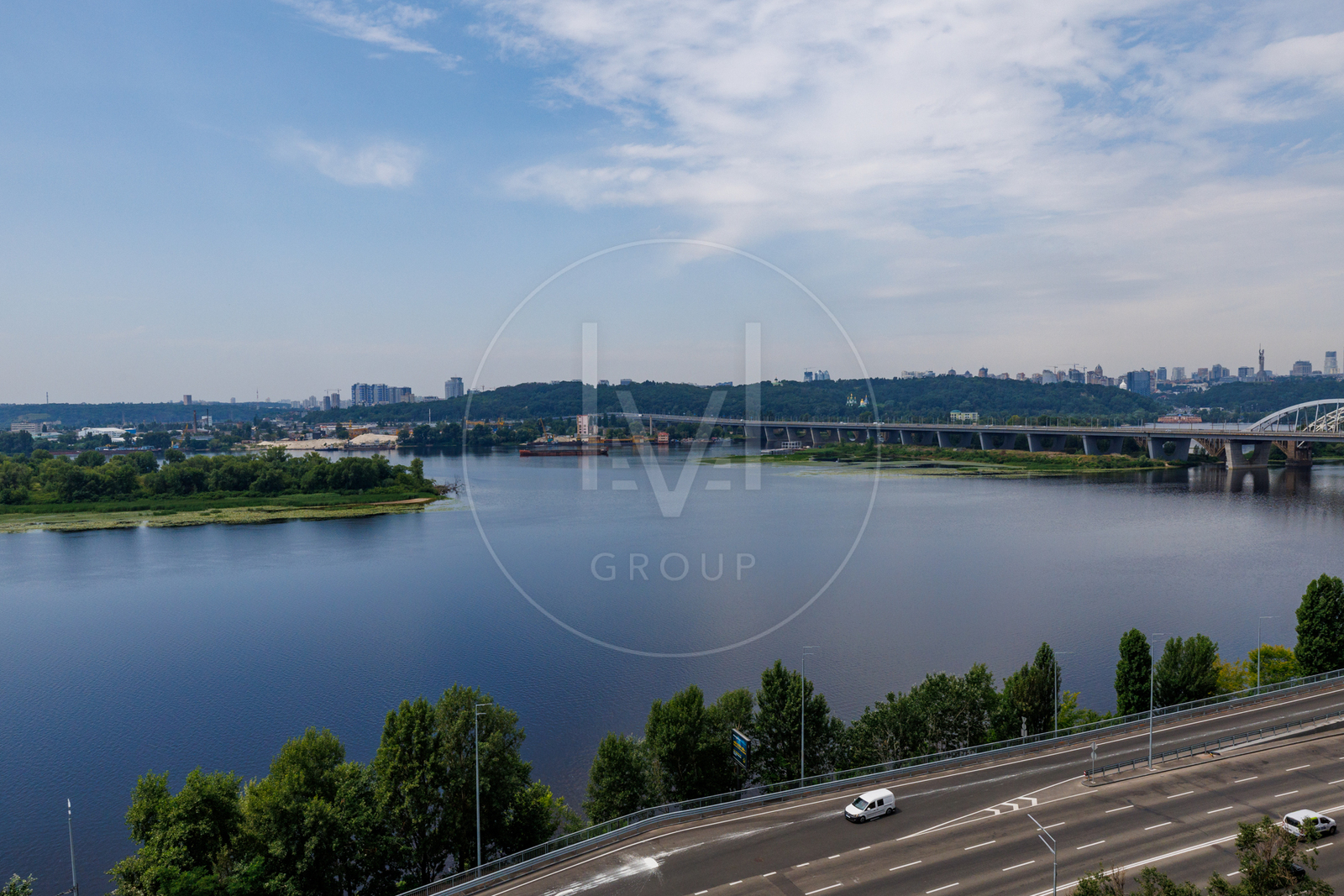 Dniprovska embankment, 15d