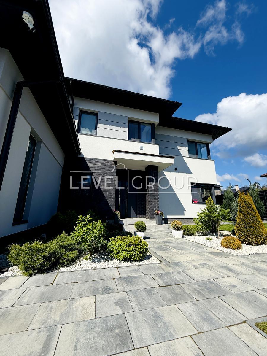 Петрівський пров., 10