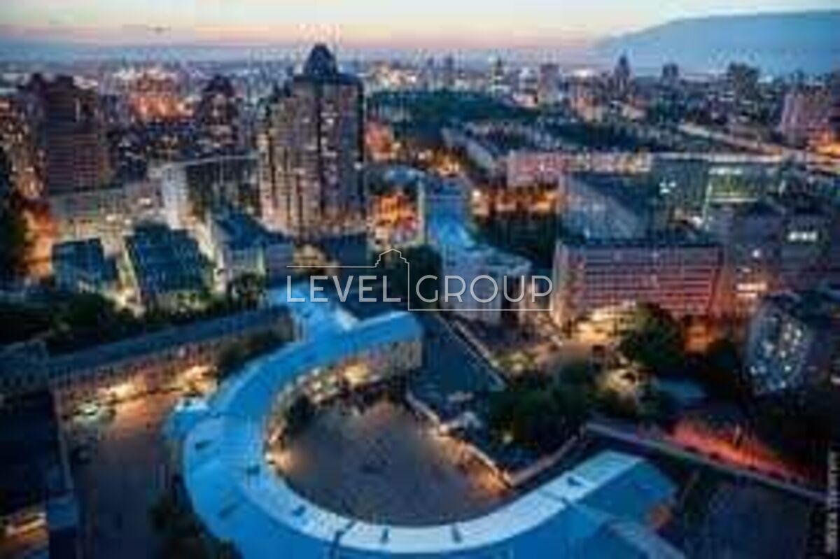 name_en