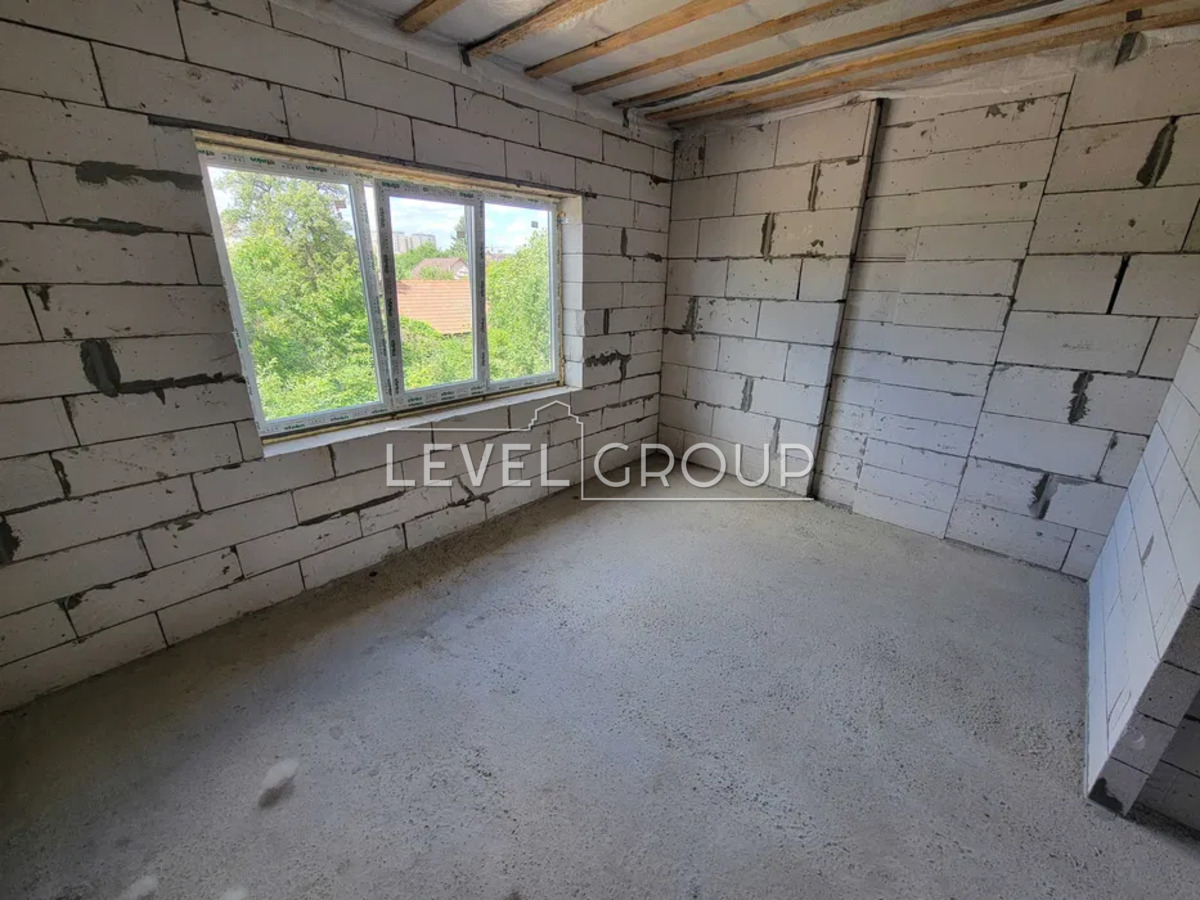 вул. Садова, 4