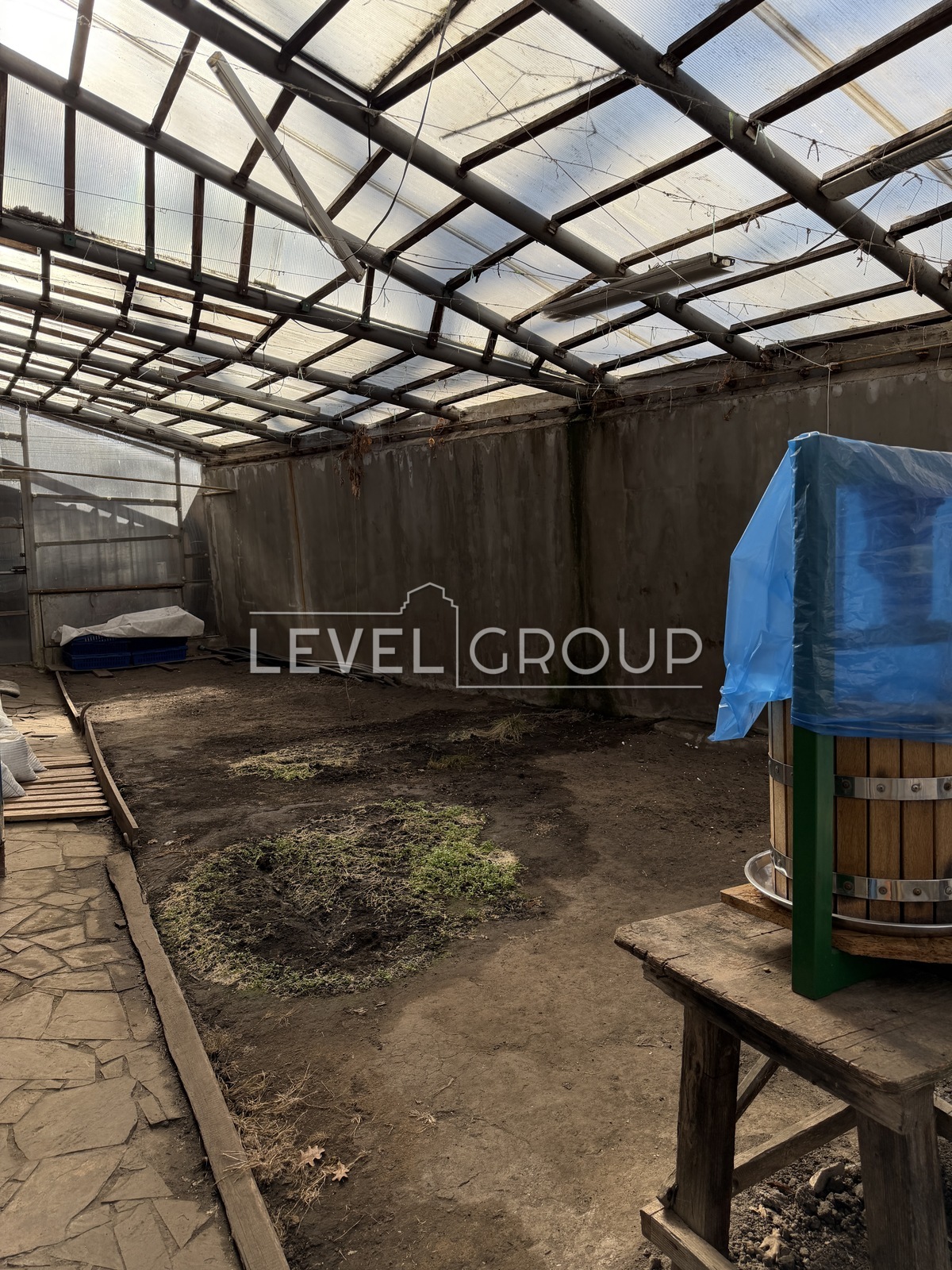 Yasnopolyanska, 33-G