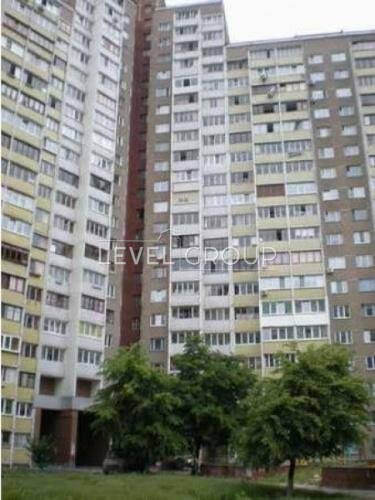 Академіка Заболотного вул., 32