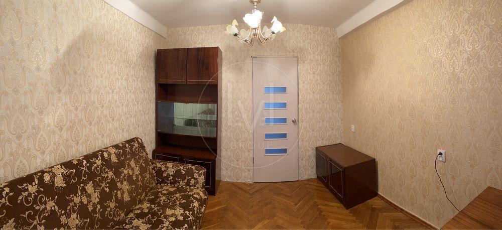 Ivan Mykolaichuk str. (Serafimovicha), 3/1