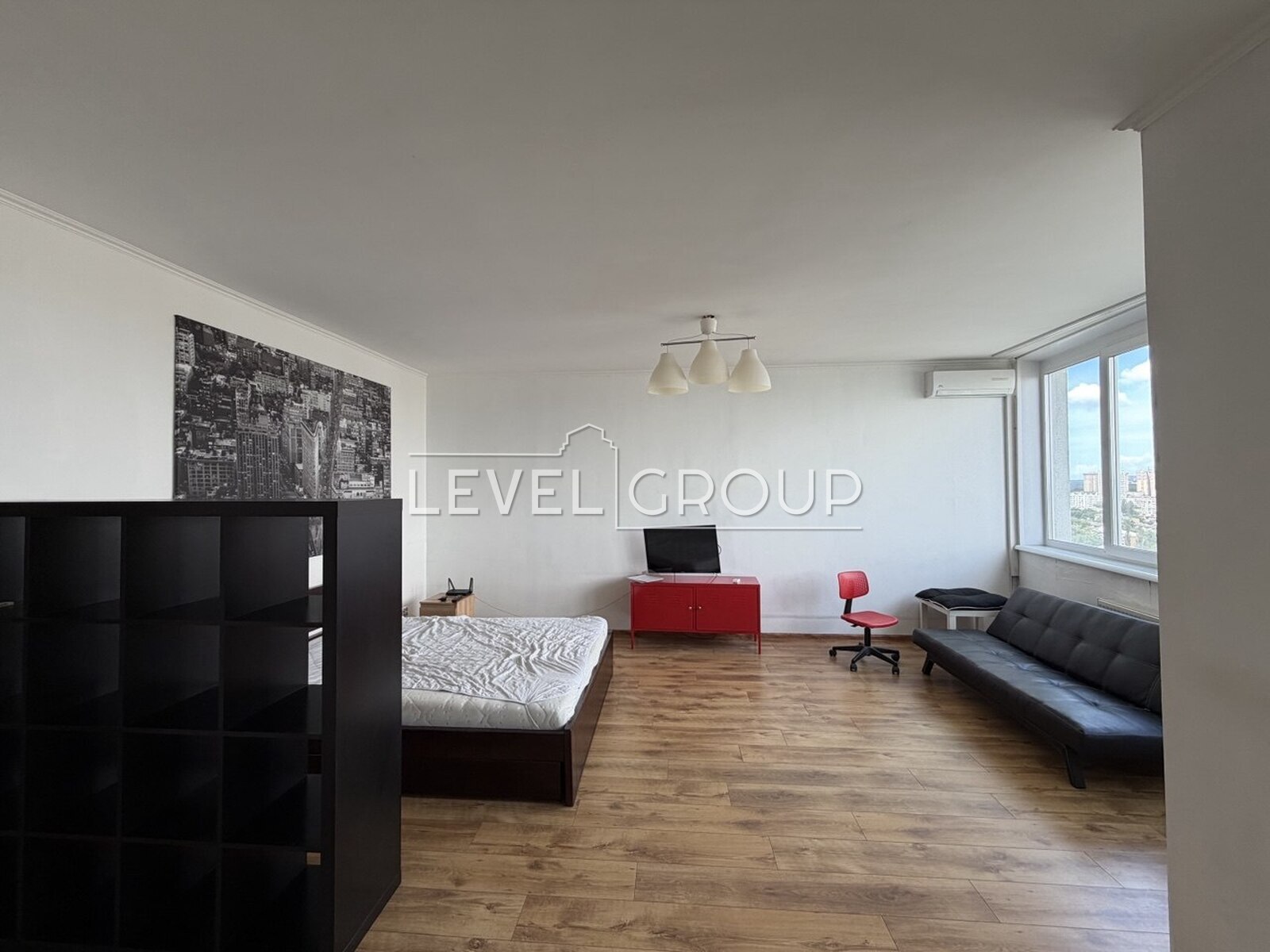Vyshhorodska St., 45b/1