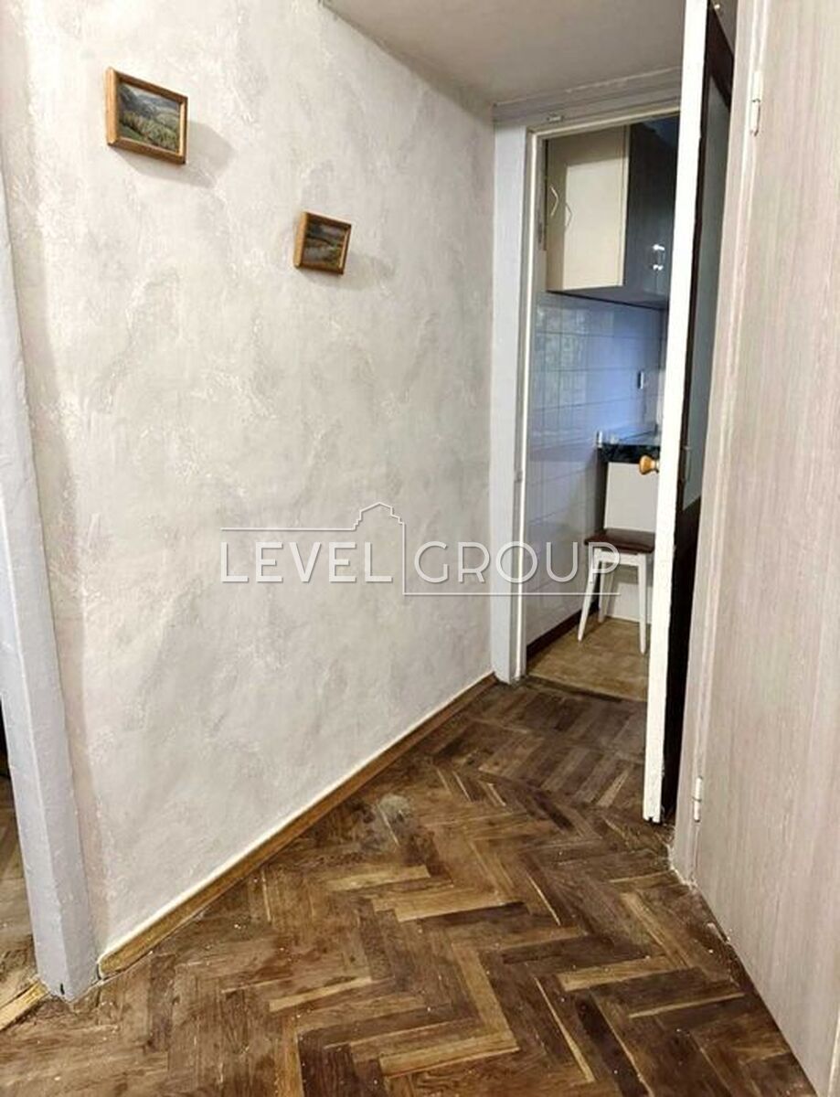 Голосіївський просп. (проспект 40-річчя Жовтня), 1002