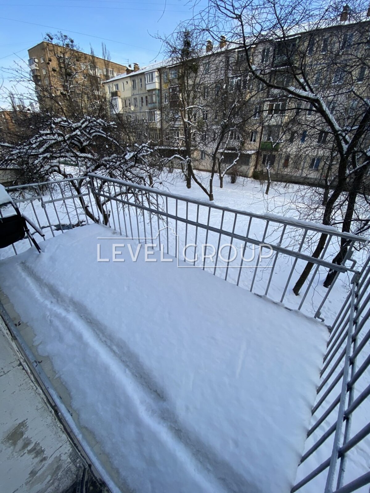 Ушинського вул., 13 а