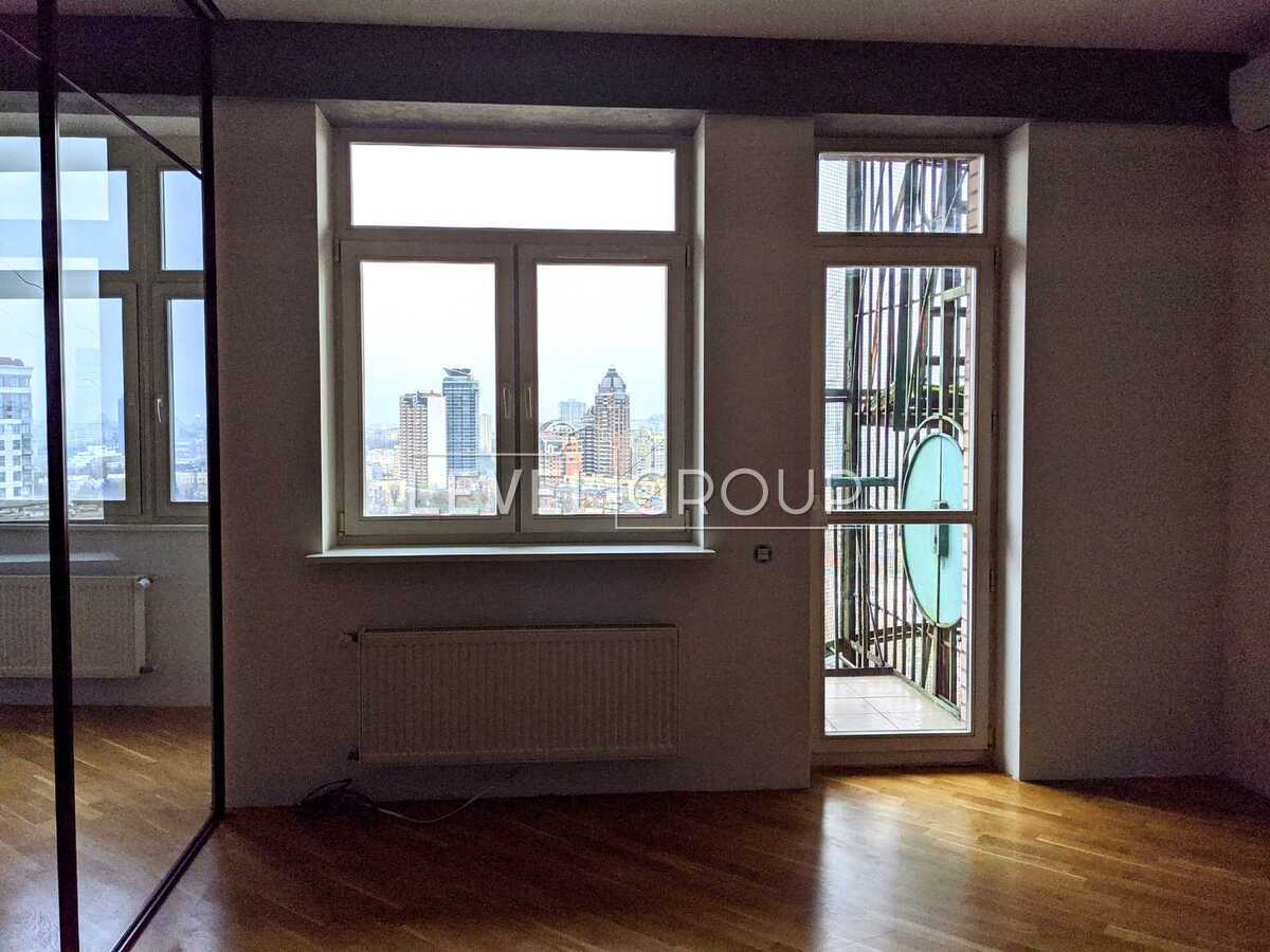 Yevhen Konovalets St. (Shchorsa), 36b