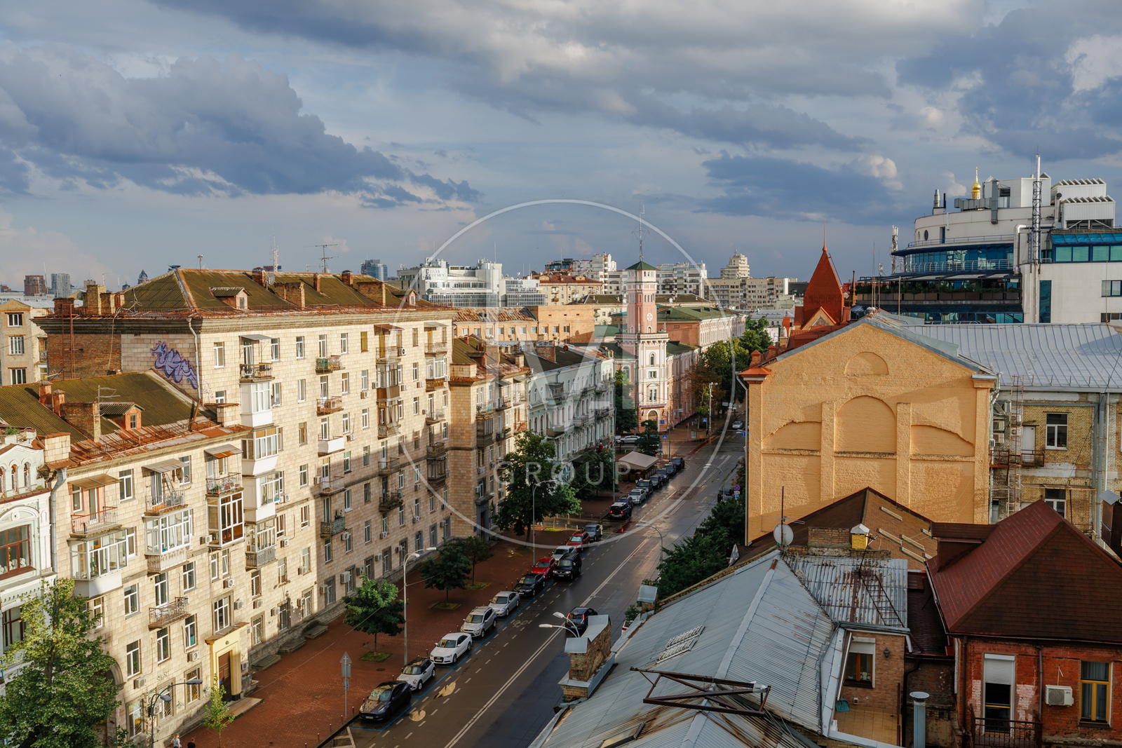 Volodymyrska St., 4