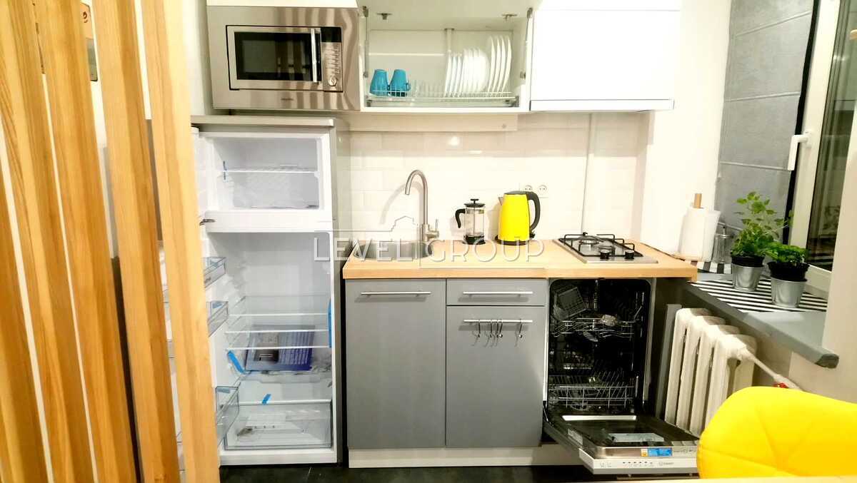 Olesya Honchara St., 75