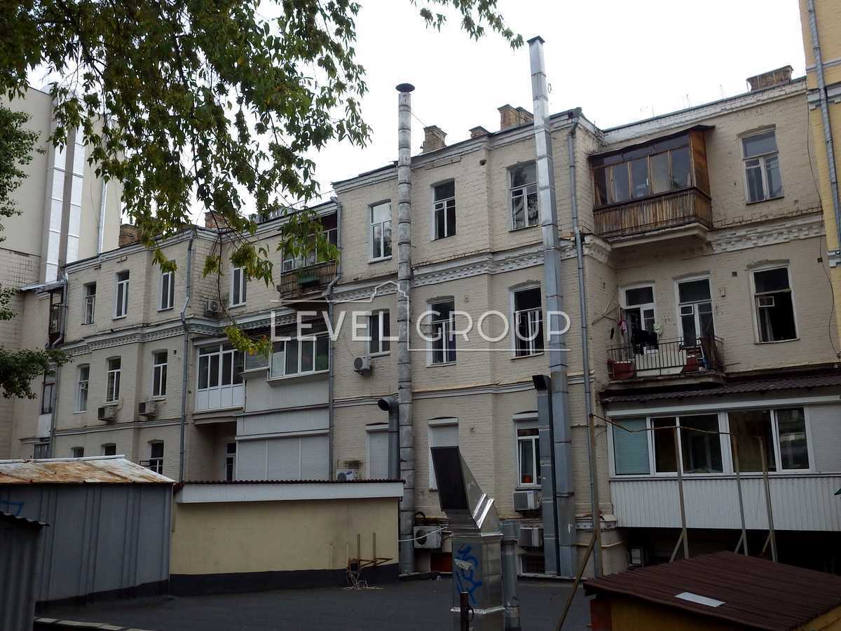 Velyka Vasylkivska St. (Chervonoarmiyska), 81