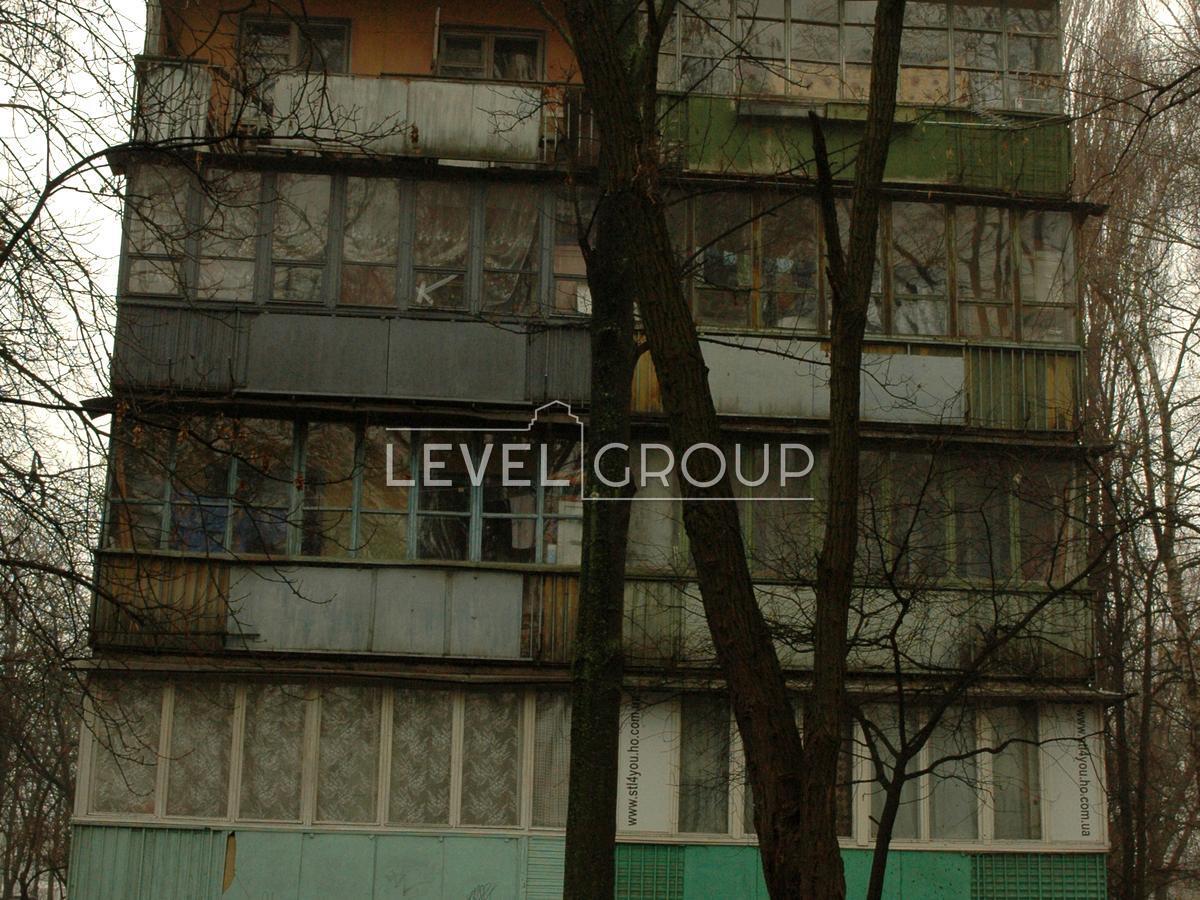 Соломянська вул., 28