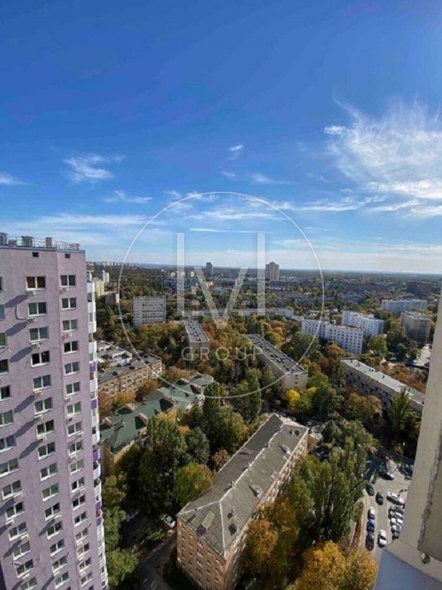 Юлії Здановської вул. (Михайла Ломоносова), 36а