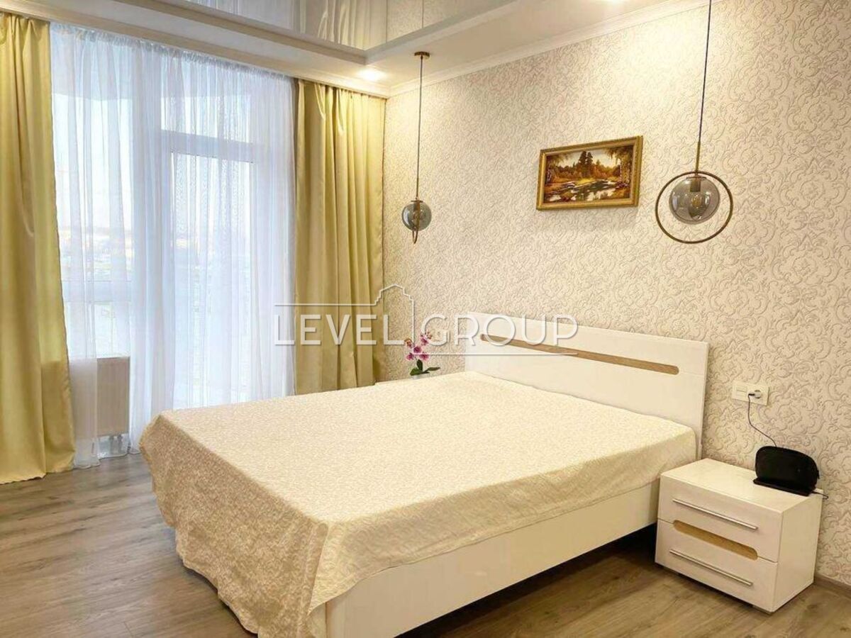 Mykola Zakrevskoho St., 95a