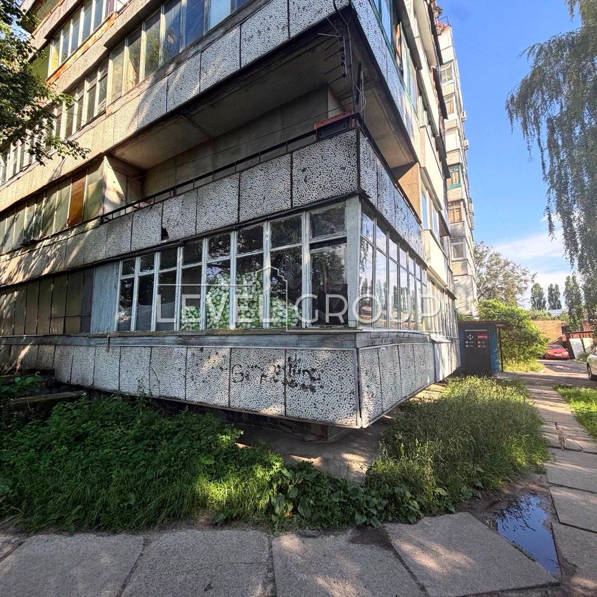 Dezhnyova, 5