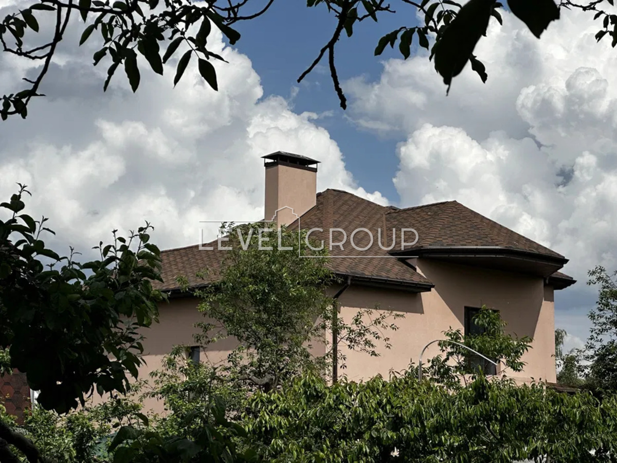 Mykola Mikhnovsky St.