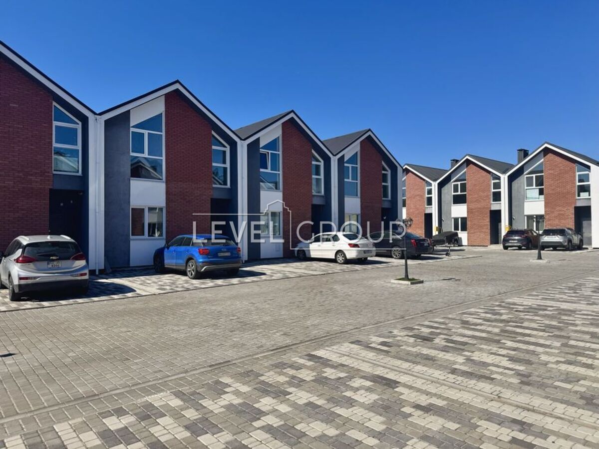 Київська вул., 41, 35