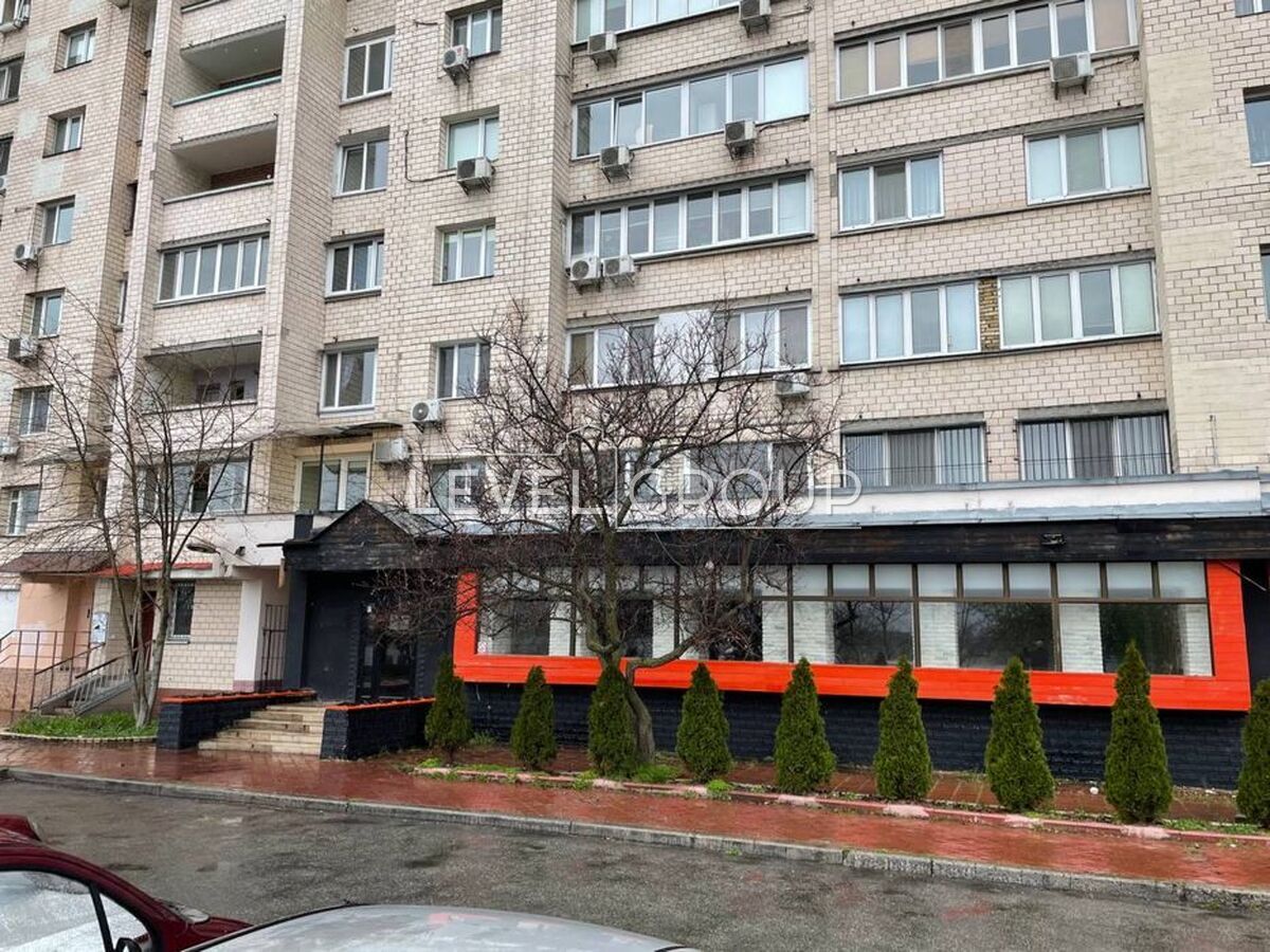 Володимира Івасюка просп. (Героїв Сталінграда), 20А