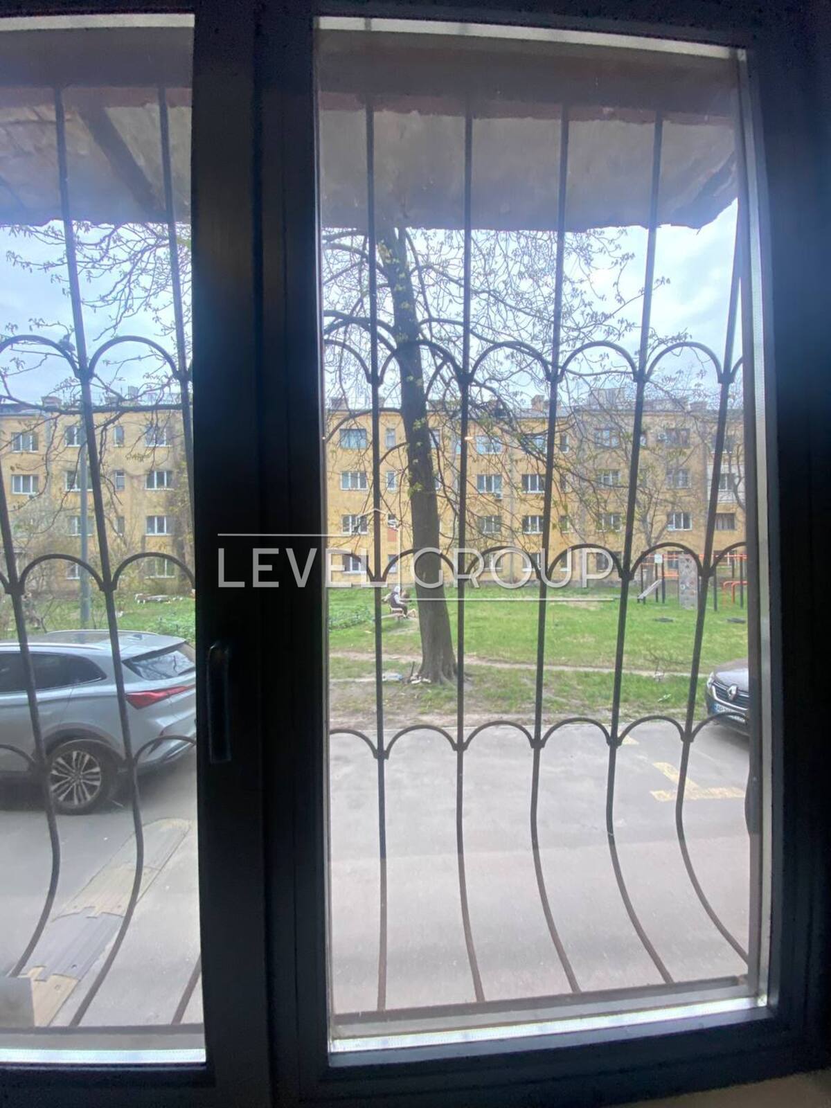 Вузівська вул., 4