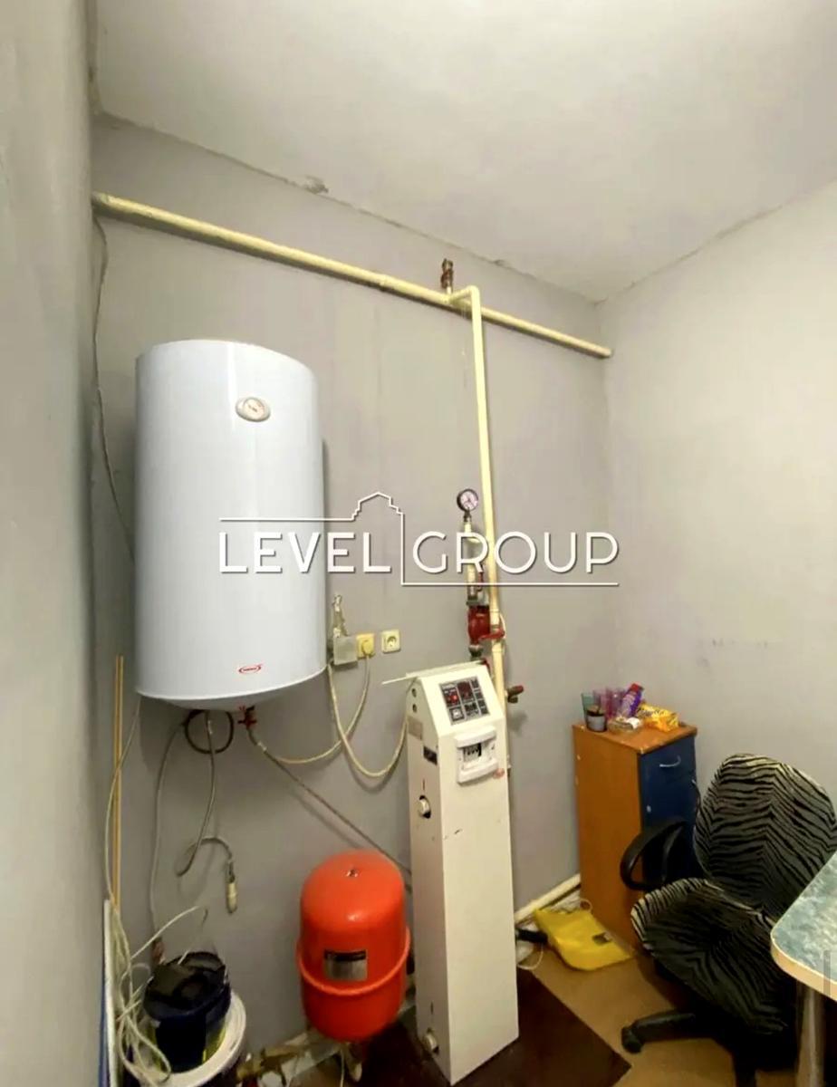 Volodymyr Ivasyuk Ave. (Heroes of Stalingrad), 65