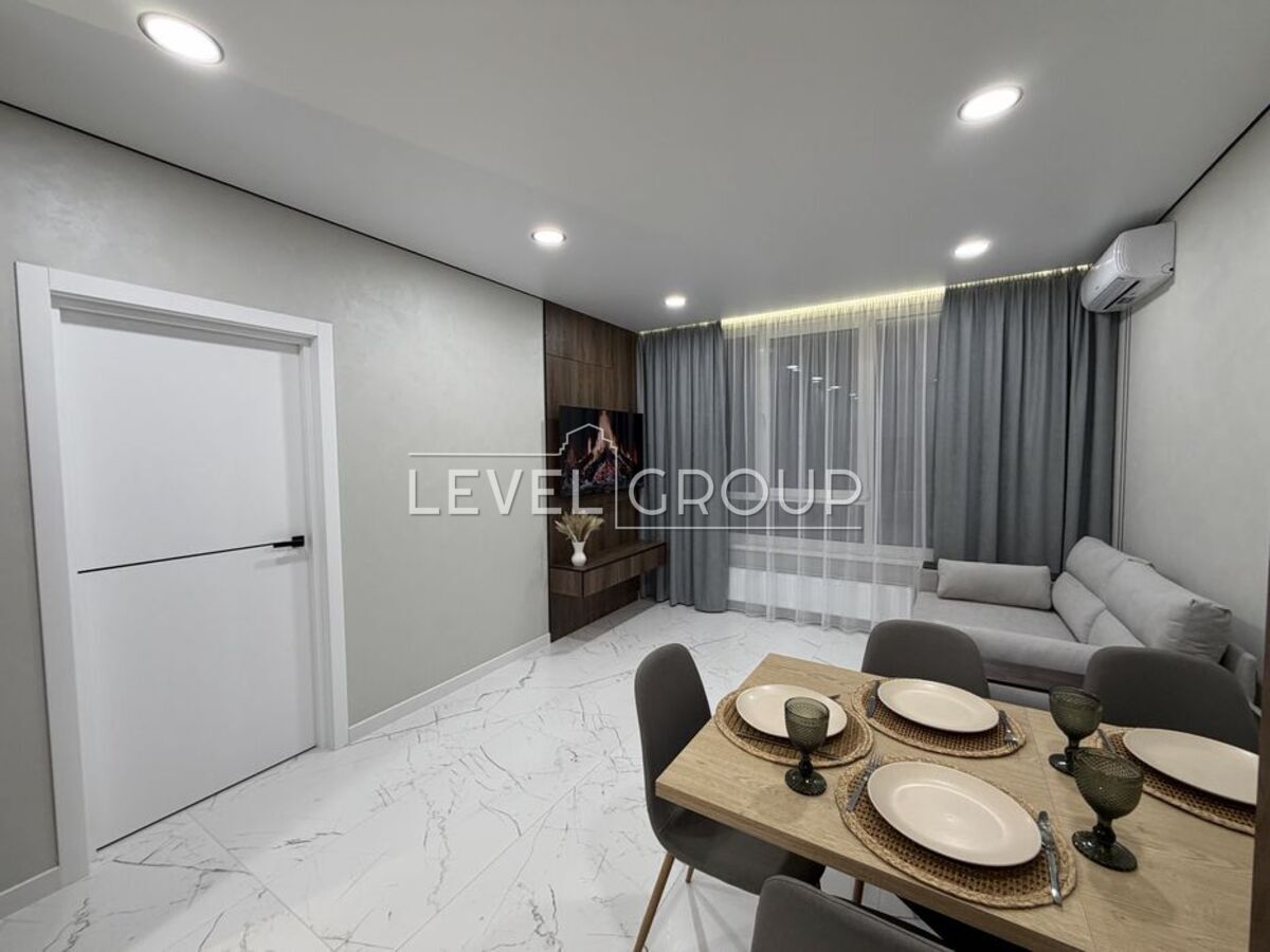 Oleksandra Olesia St., 27A