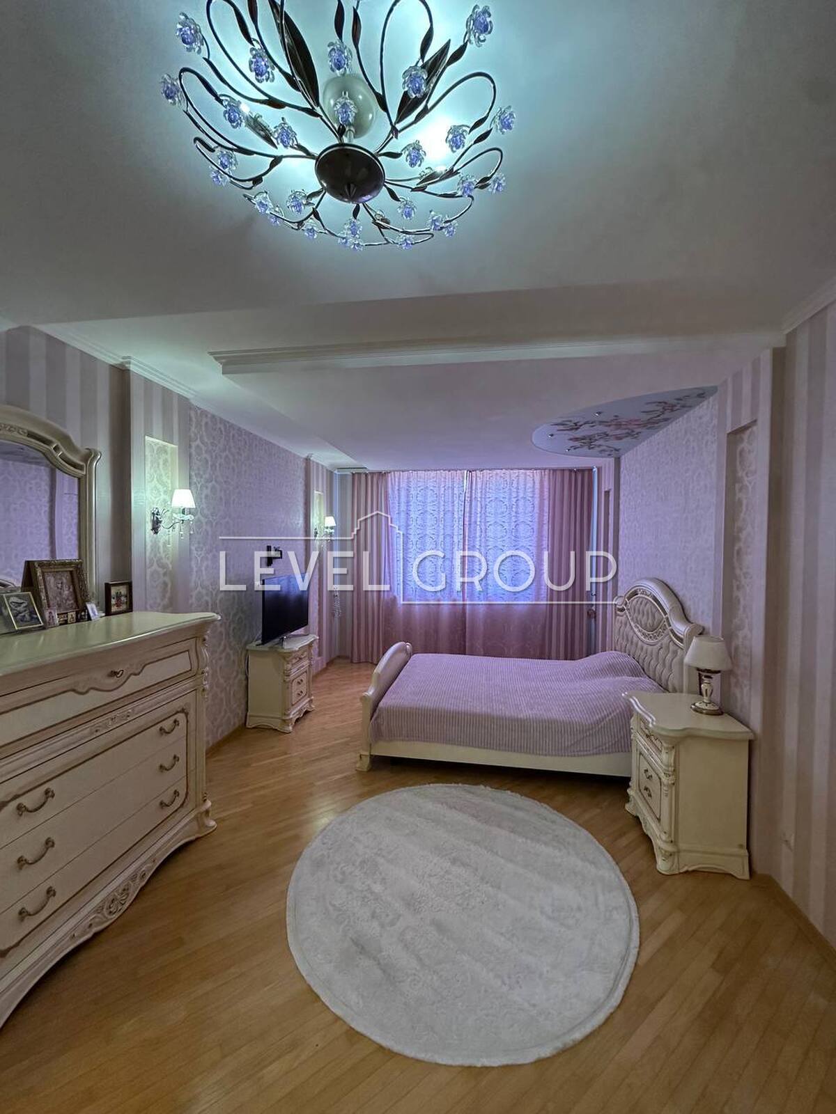 Sribnokilska St., 1