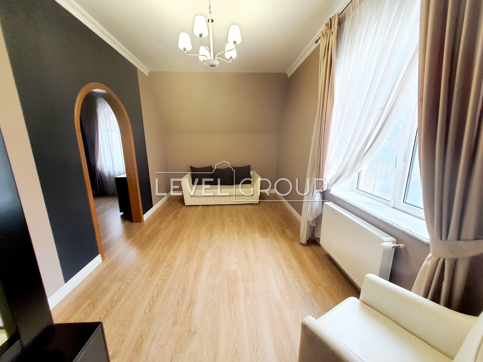 Соловяненка, 125