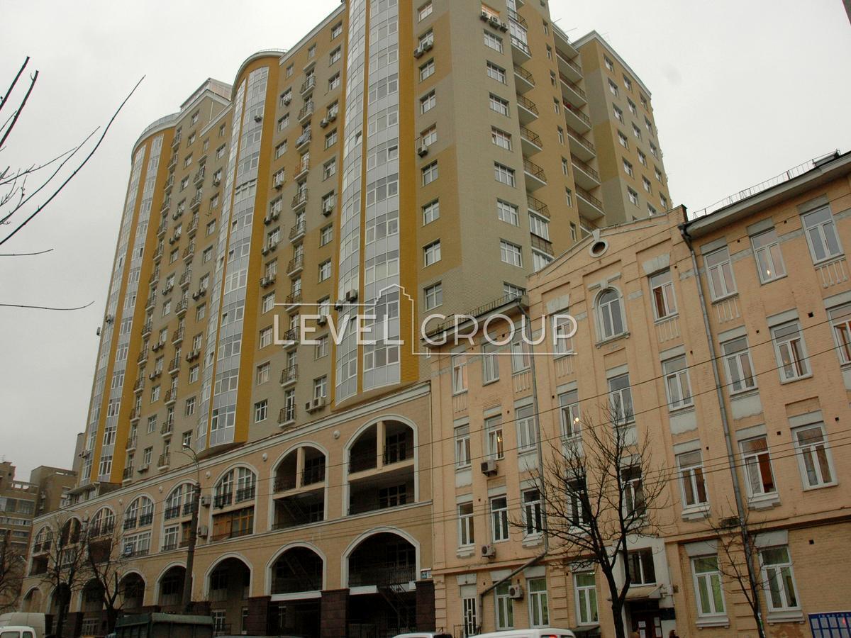 Antonovycha St. (Gorkogo), 1B