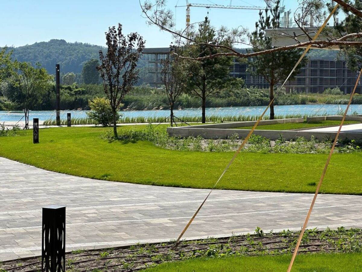 Паркова вул., 4