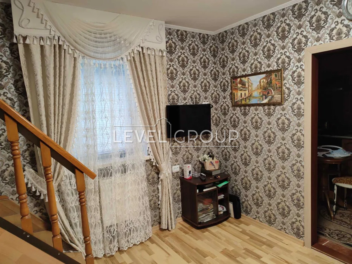 Озерна вул., 146