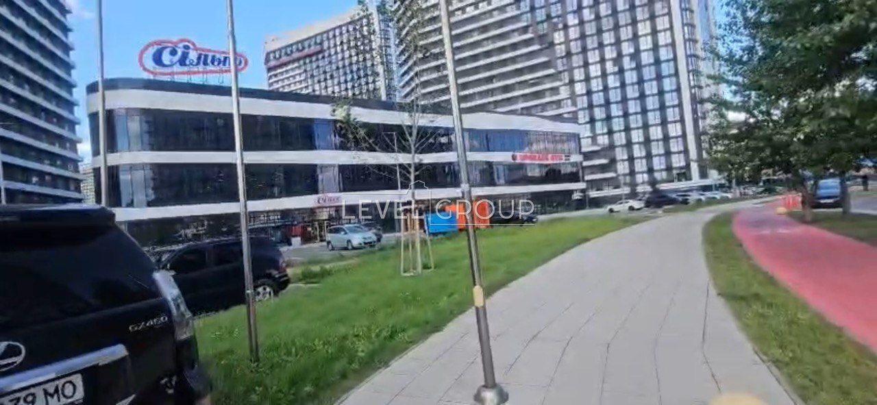 Причальна вул., 14