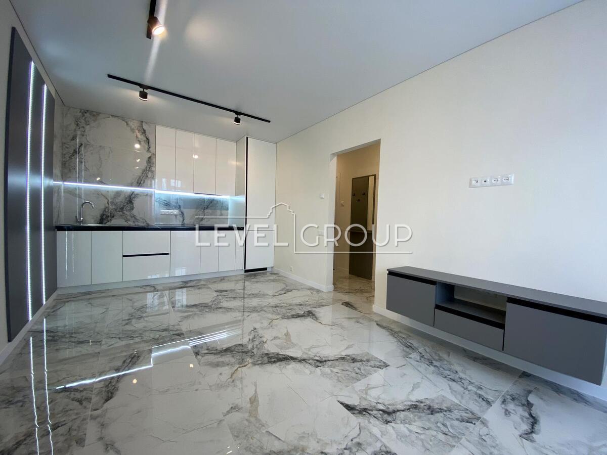 Повітряних Сил просп. (Повітрофлотський), 56